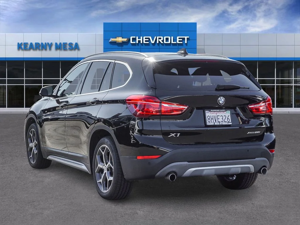 Used 2019 Black BMW xDrive28i image 4