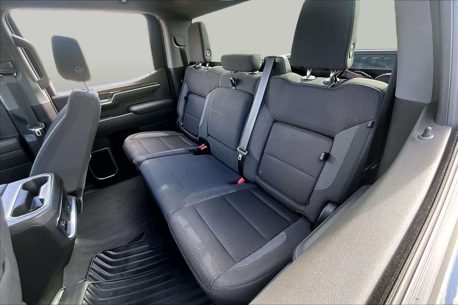 Used 2022 Onyx Black GMC Elevation image 20