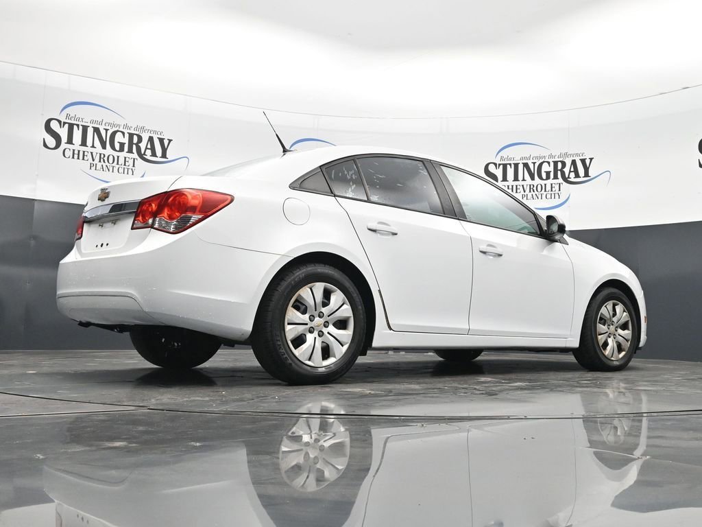 Used 2014 SUMMIT WHITE Chevrolet LS image 32