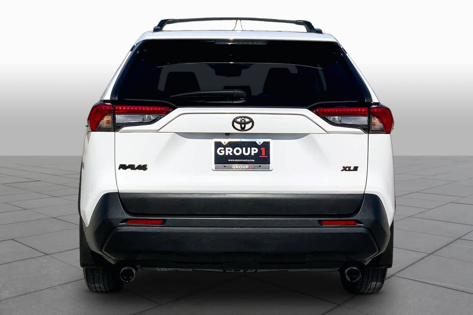 Used 2024 Ice Cap Toyota XLE image 5