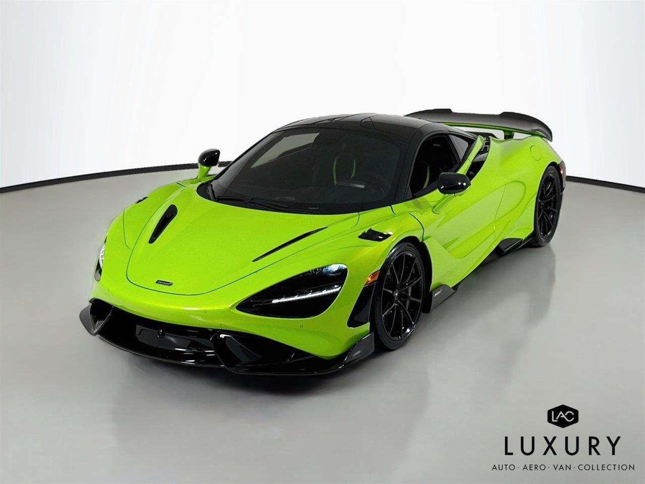 Used 2021 Lime Green McLaren Coupe image 4