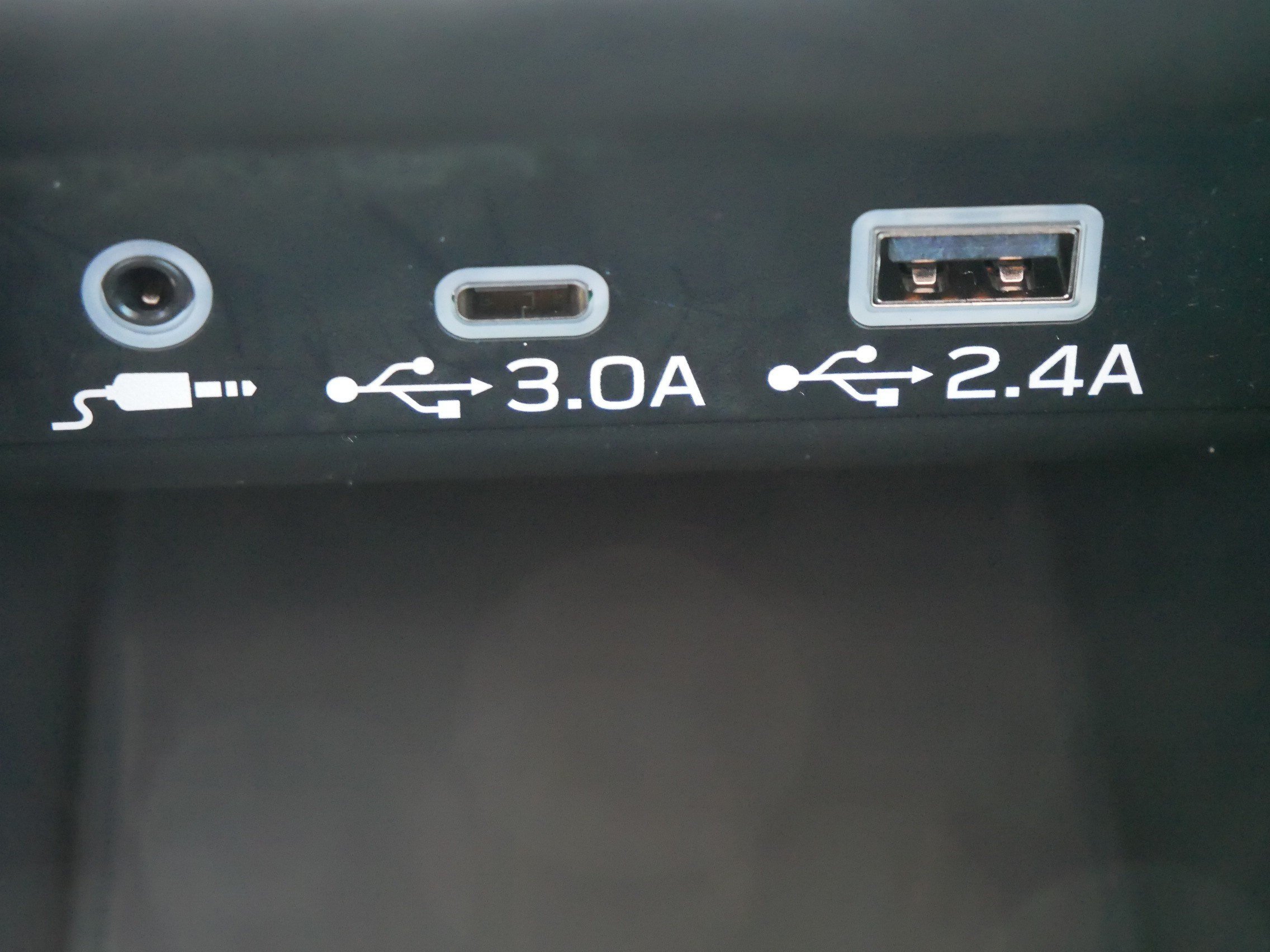 Used 2025 Ice Silver Metallic Subaru Premium image 29
