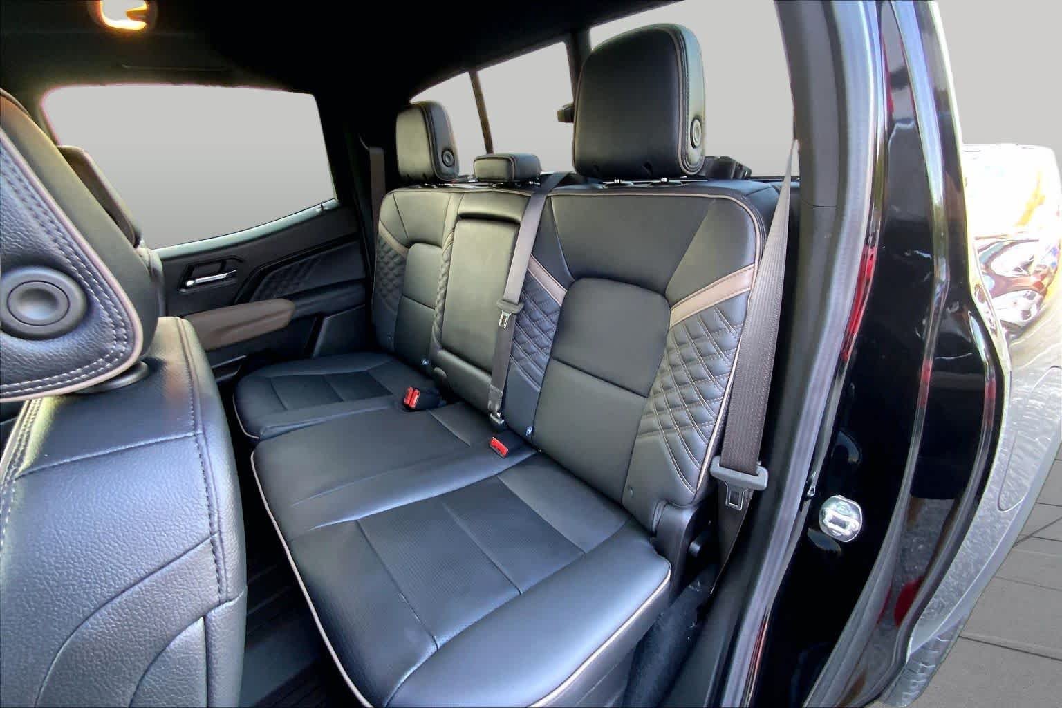 Used 2026 Onyx Black GMC 4WD Denali image 20
