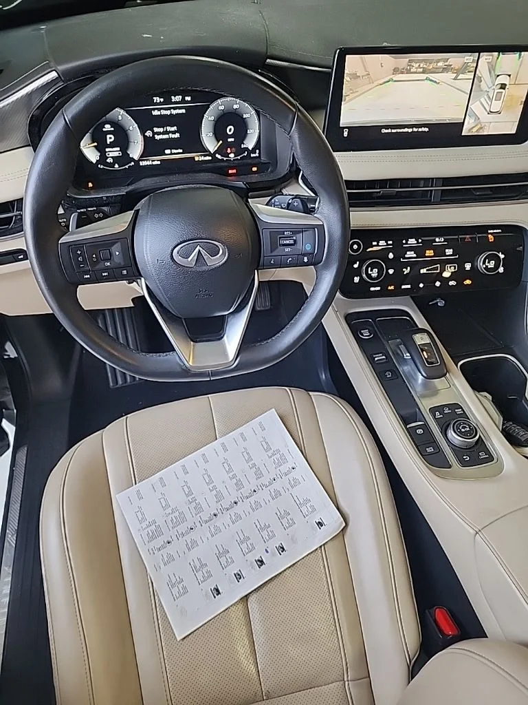 Used 2023 Black INFINITI LUXE image 2