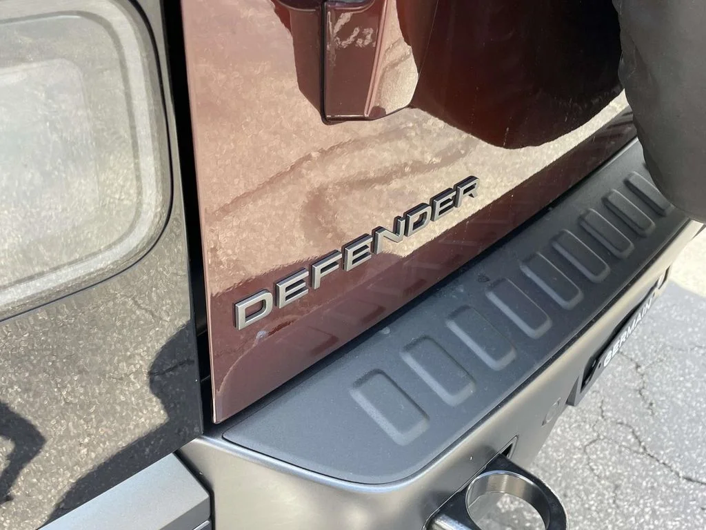 New 2026 Sedona Red Land Rover X-Dynamic SE image 8