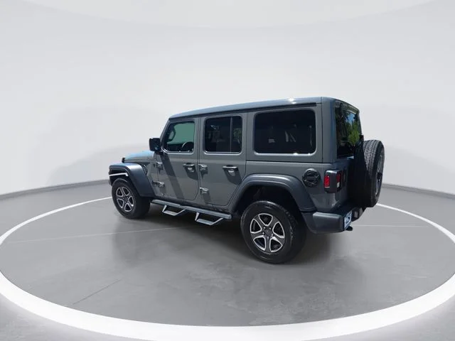 Used 2023 Gray Jeep Sport S image 6