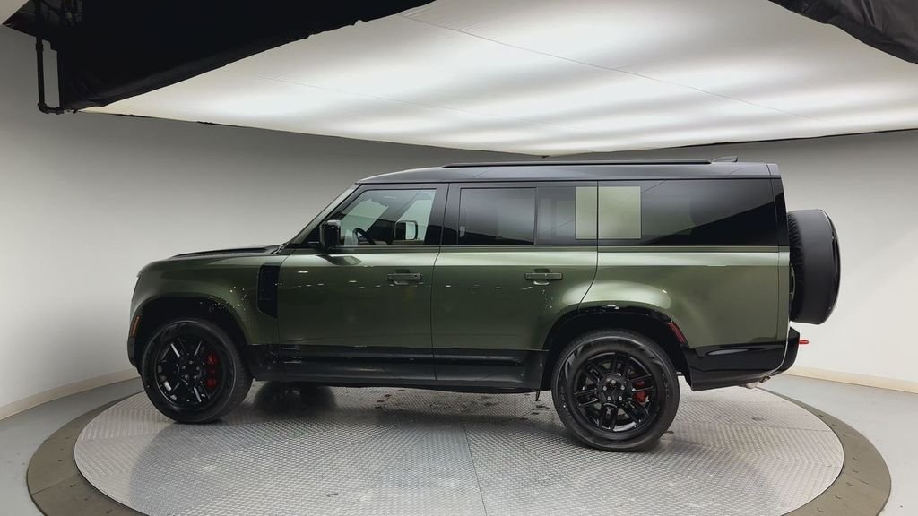 New 2026 Woolstone Green Metallic Land Rover X image 5