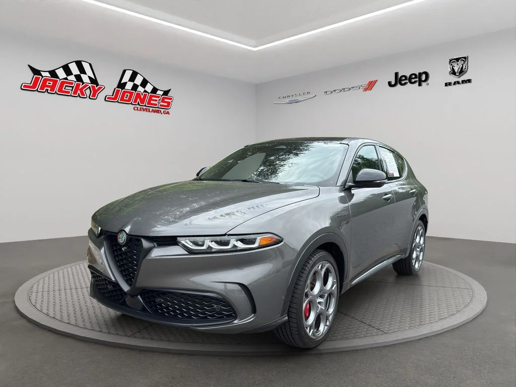 2024 Alfa Romeo Tonale Veloce's photo