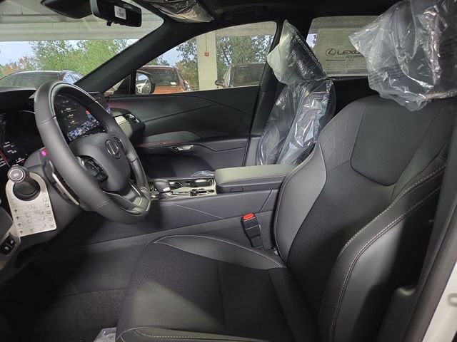 New 2026 Eminent White Pearl Lexus PREMIUM PLUS image 11