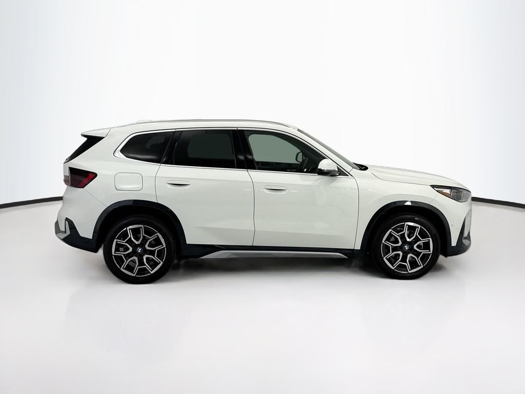 Certified Used 2025 Alpine White BMW xDrive28i image 4