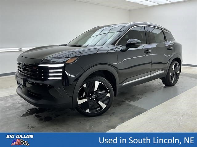 Used 2025 Super Black Nissan SR image 1