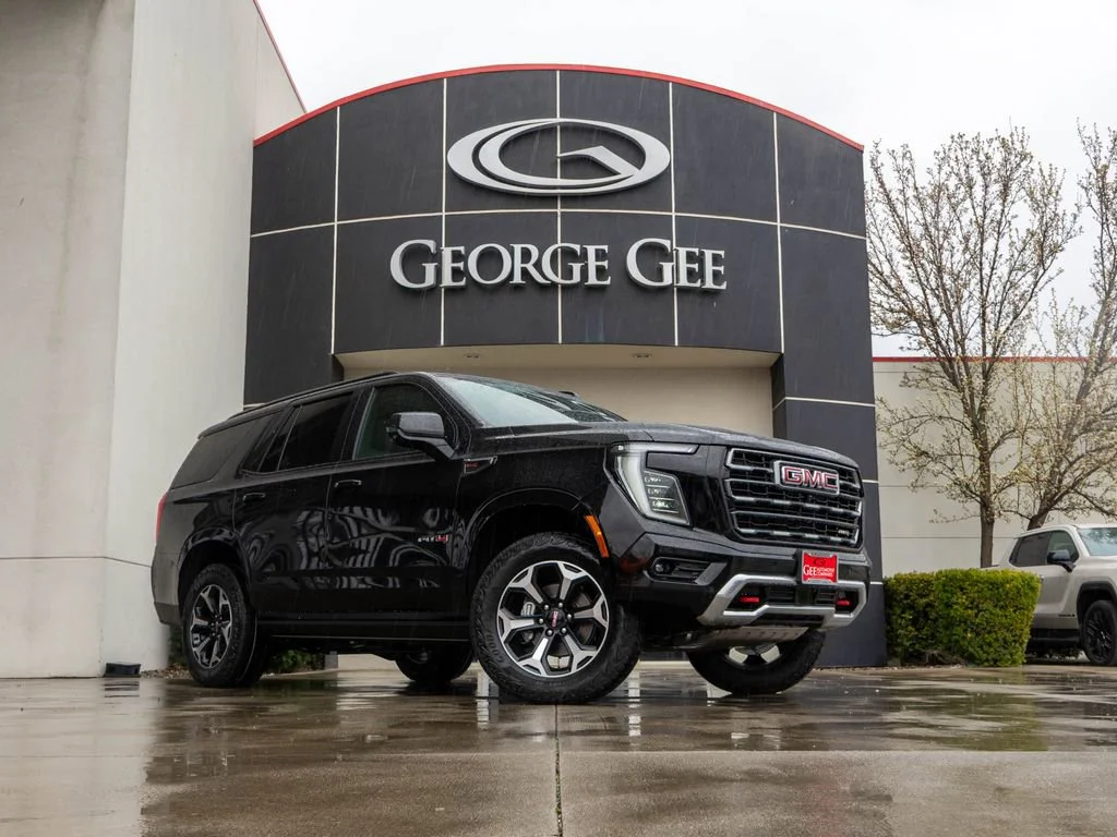 2026 GMC Yukon 4WD AT4's photo