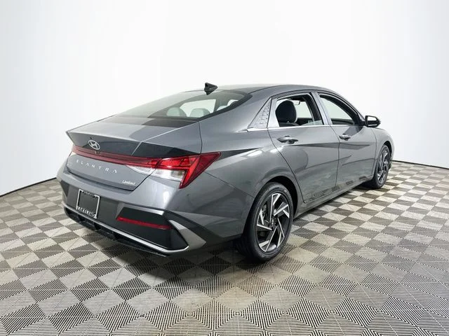 New 2026 Hyundai ELANTRA Limited