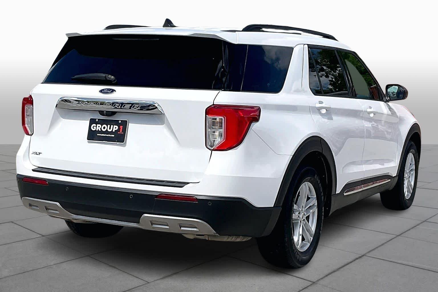 Used 2022 Oxford White Ford XLT image 22