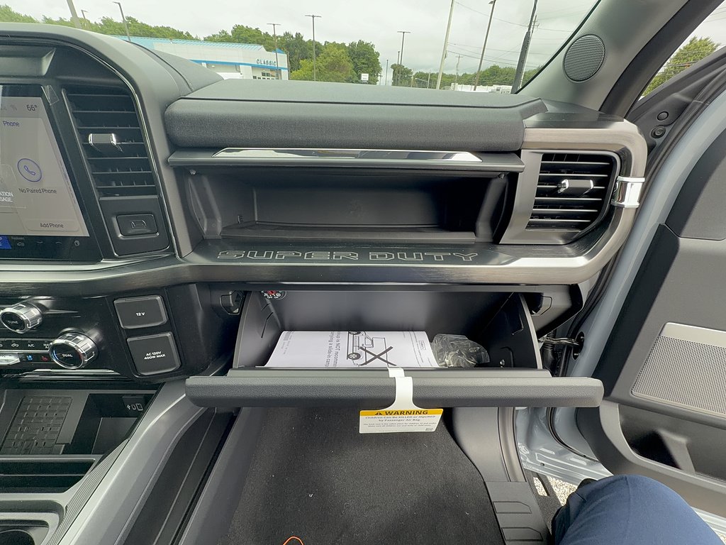 New 2026 Glacier Gray Metallic Tri-Coat Ford F-250® Lariat® image 19