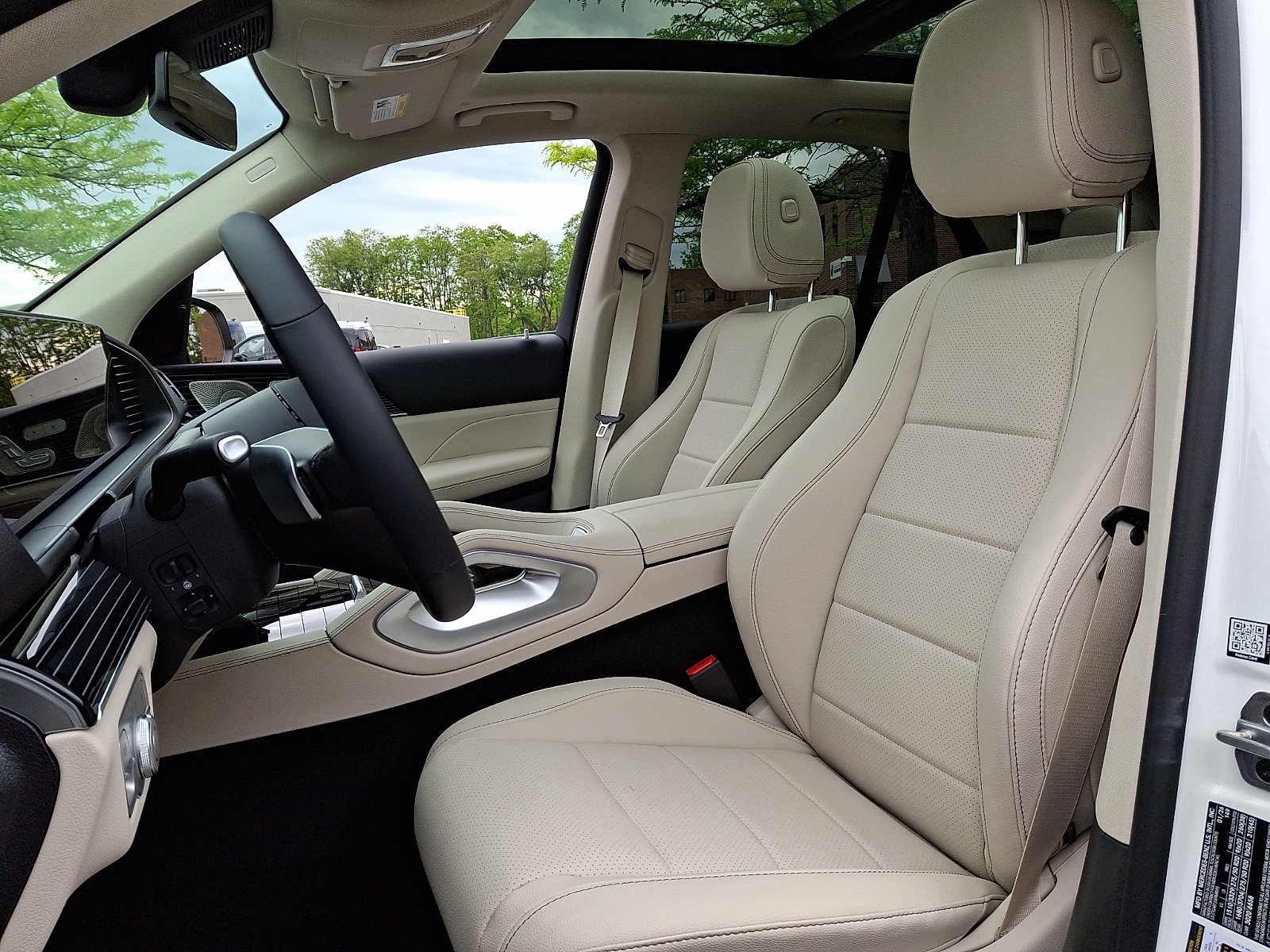 New 2026 Polar White Mercedes-Benz GLE 450 image 11