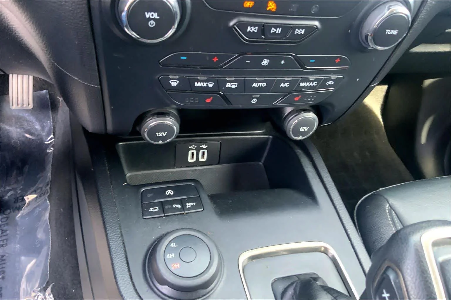 Certified Used 2020 Iconic Silver Ford LARIAT image 35