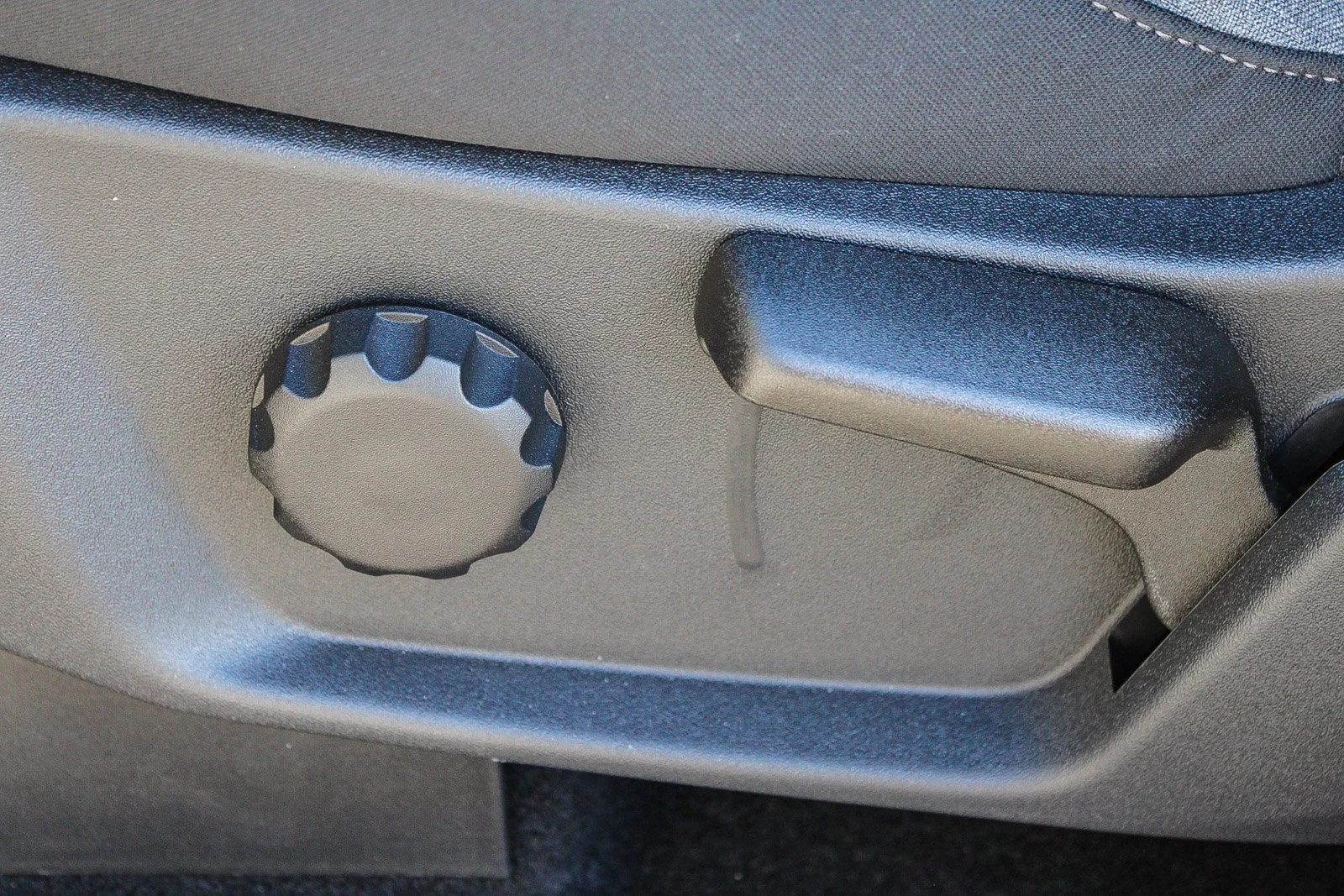 New 2025 Azure Gray Metallic Tri-Coat Ford Base image 24
