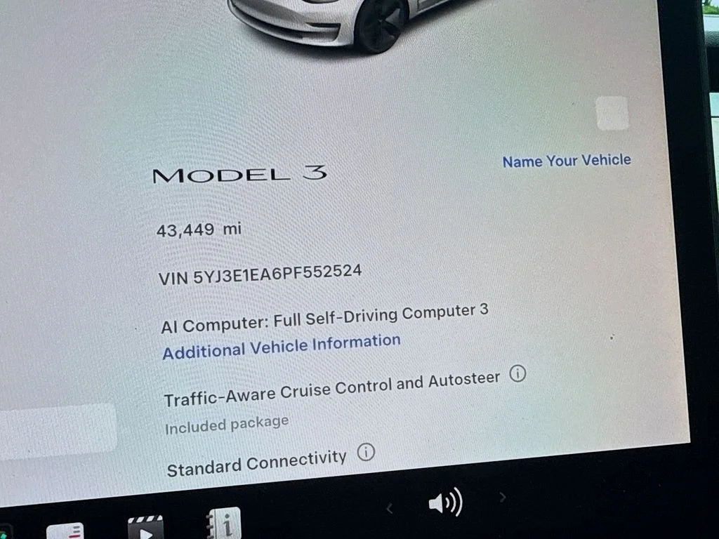 Used 2023 White Tesla Base image 28