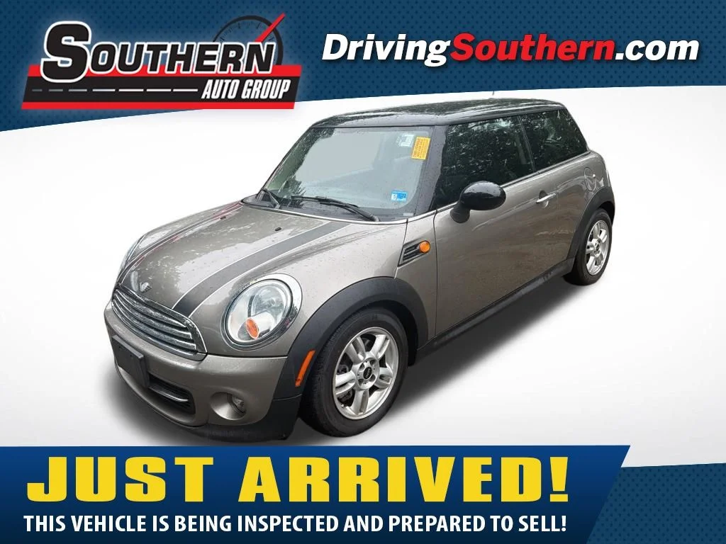 2013 MINI Cooper -'s photo