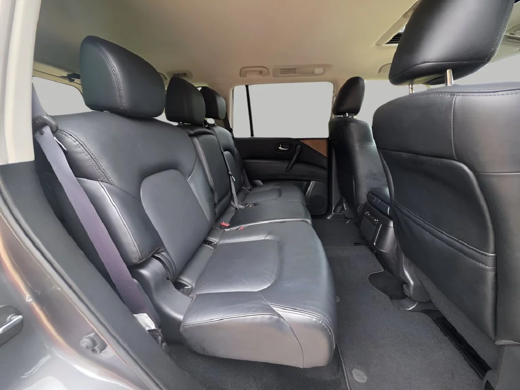 Used 2023 Gun Metallic Nissan SL image 9