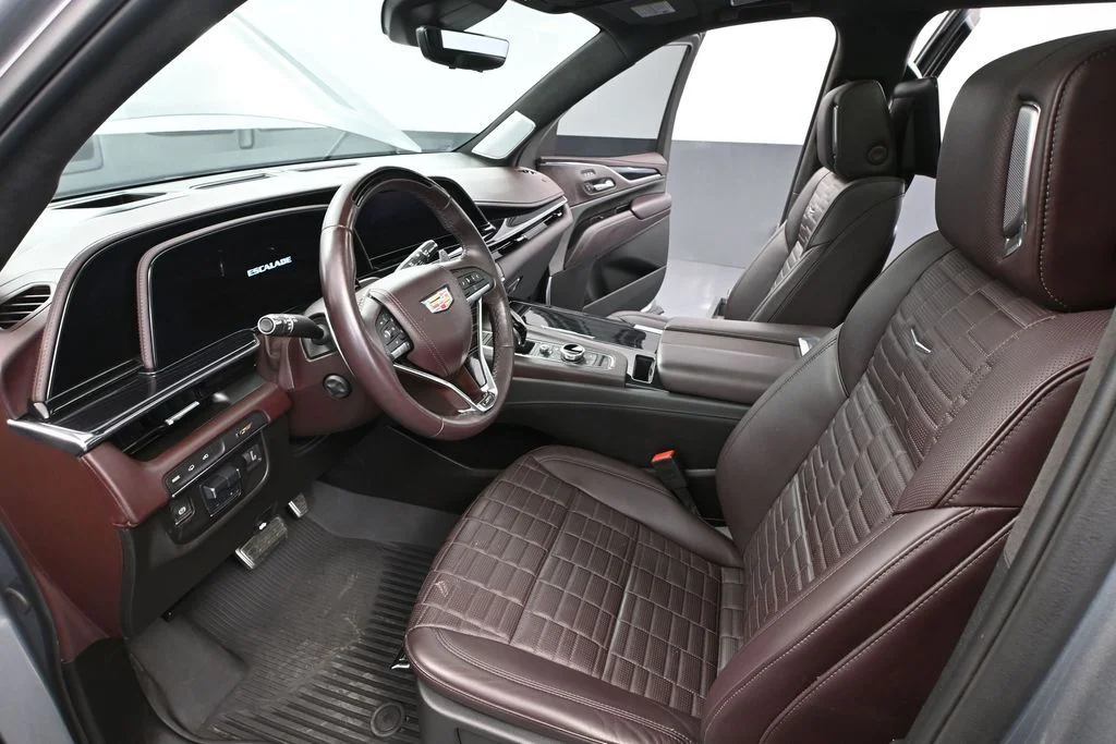 2024 Cadillac Escalade V-Series - Photo 18