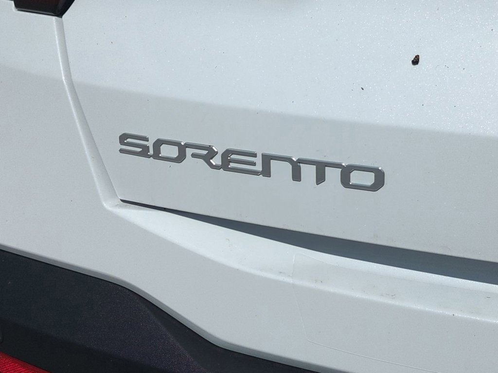 2026 Kia Sorento EX - Photo 13