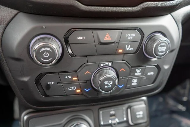 Used 2023 Red Jeep Trailhawk image 29
