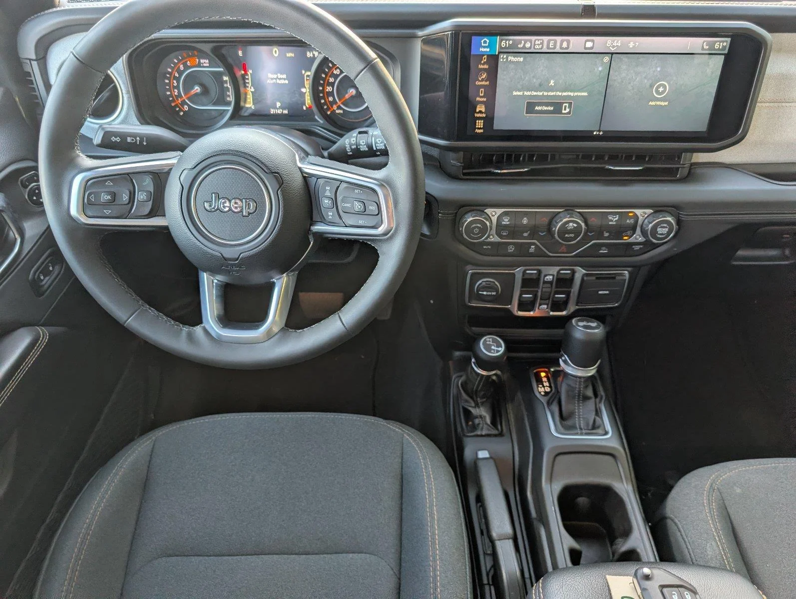 Used 2026 Anvil Clearcoat Jeep Sahara image 32