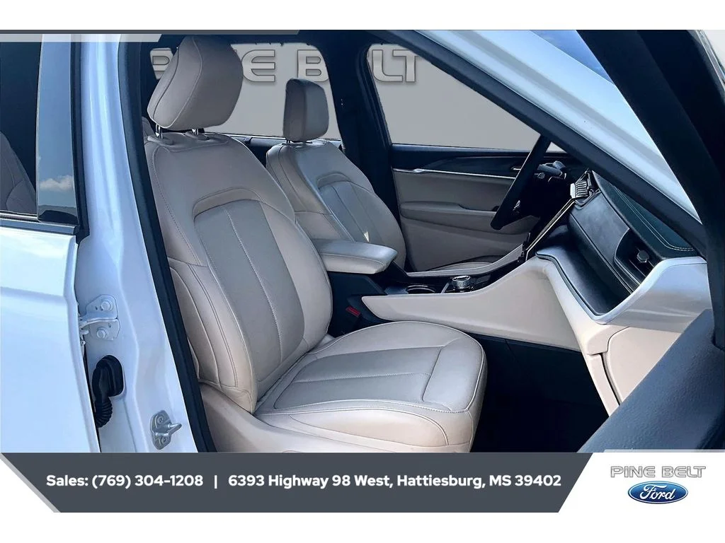 Used 2025 Bright White Clearcoat Jeep Limited image 6