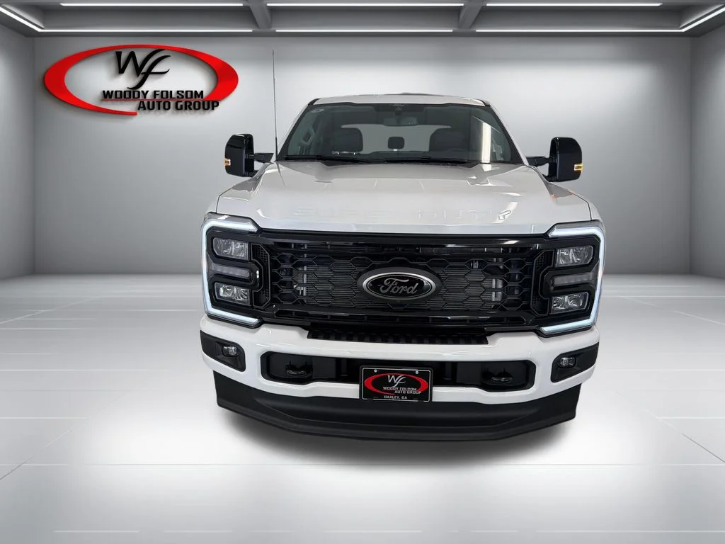 New 2026 Star White Metallic Tri-Coat Ford F-250® Lariat® image 2