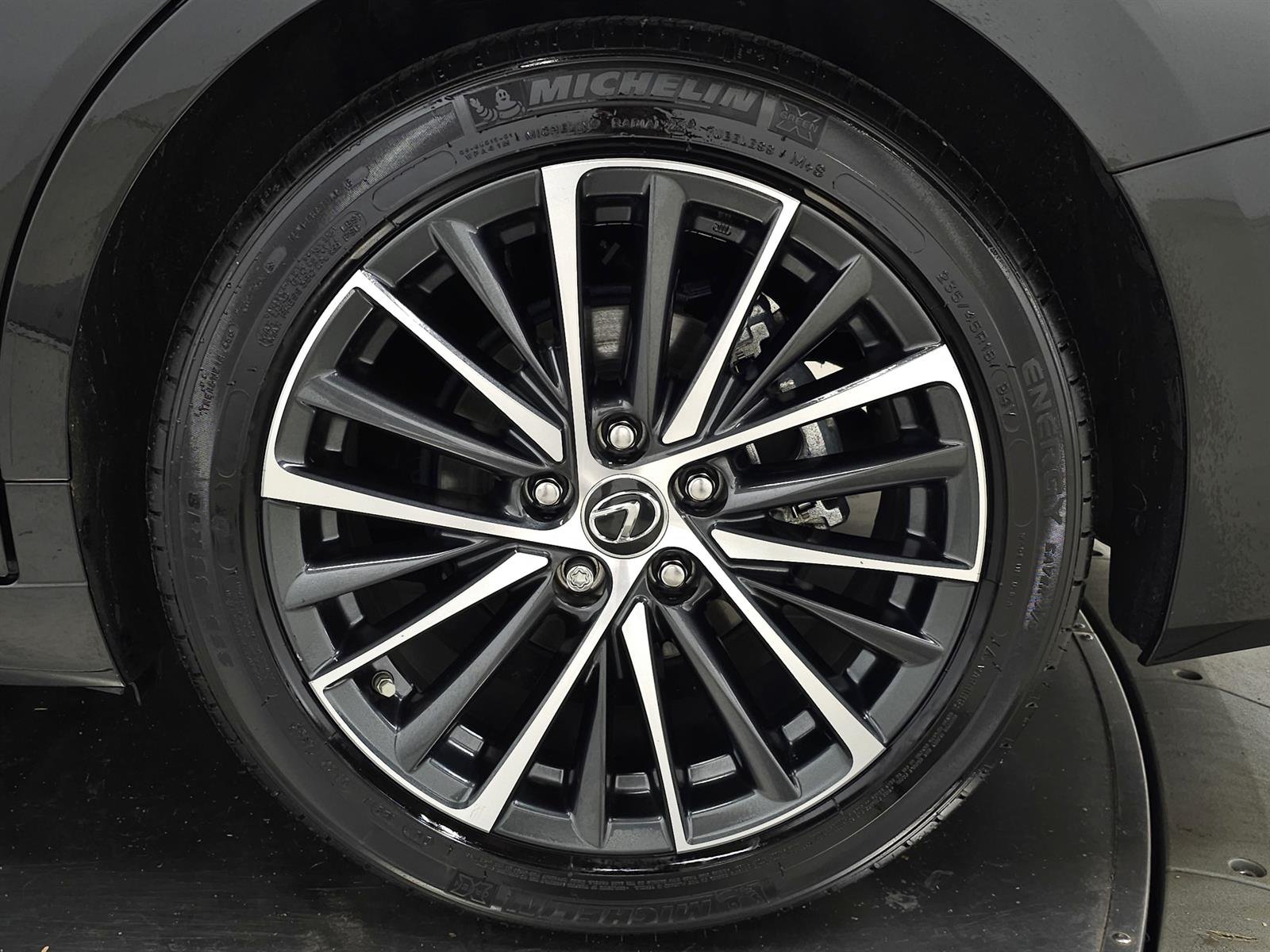 Certified Used 2024 Caviar Lexus PREMIUM image 12