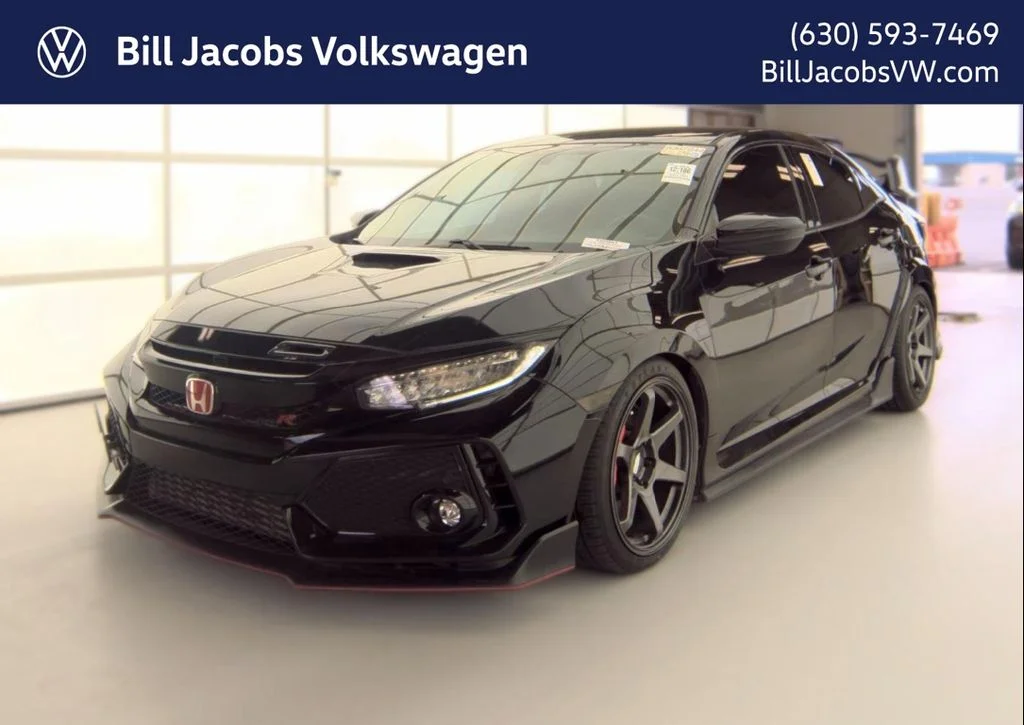 Used 2019 Crystal Black Pearl Honda Touring image 1