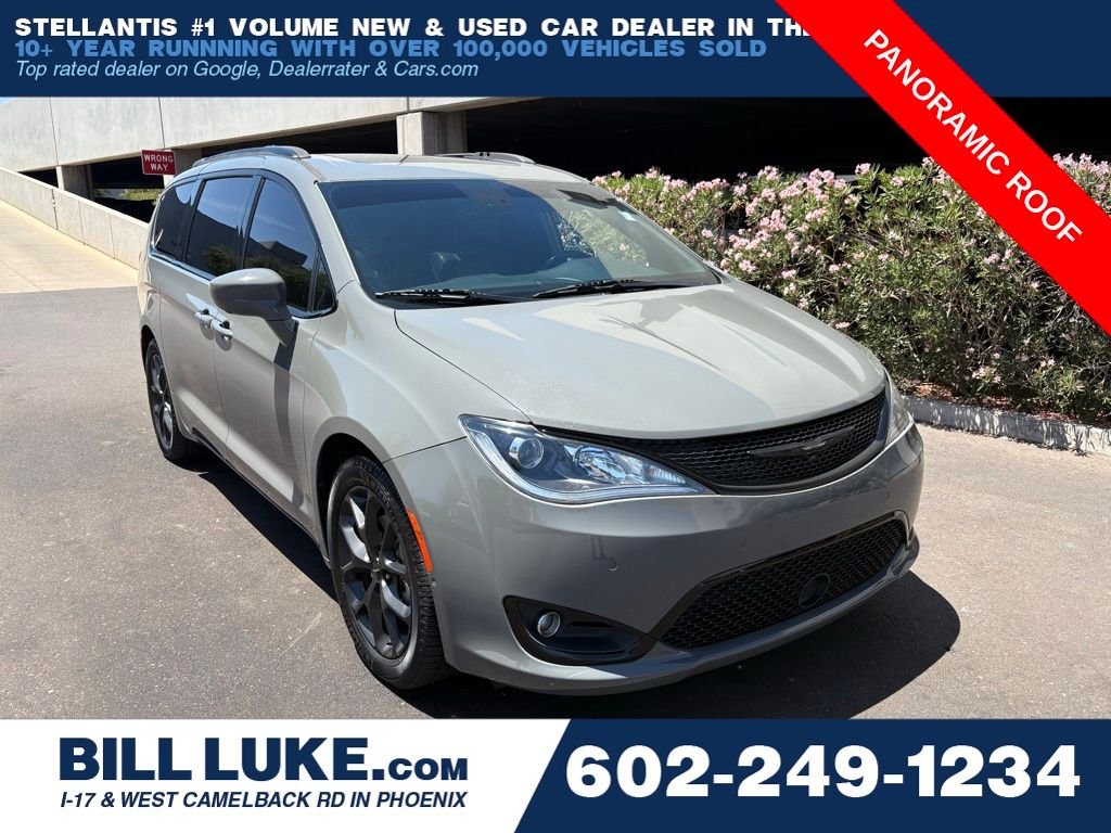 2020 Chrysler Pacifica Touring L Plus's photo
