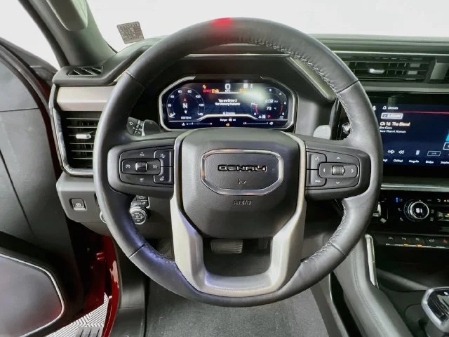 Used 2022 Red GMC Denali image 12