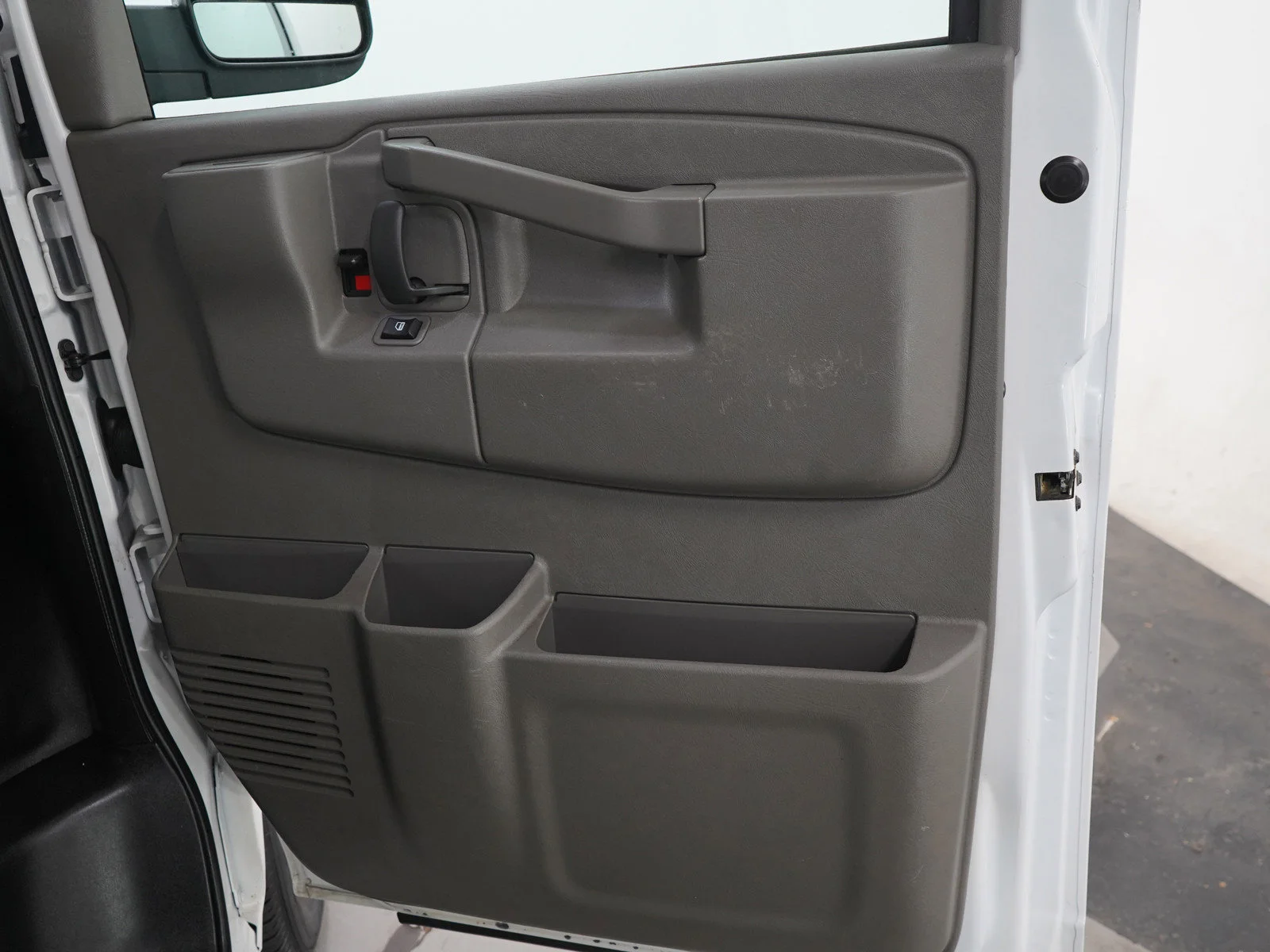 Used 2023 Summit White Chevrolet LS image 12