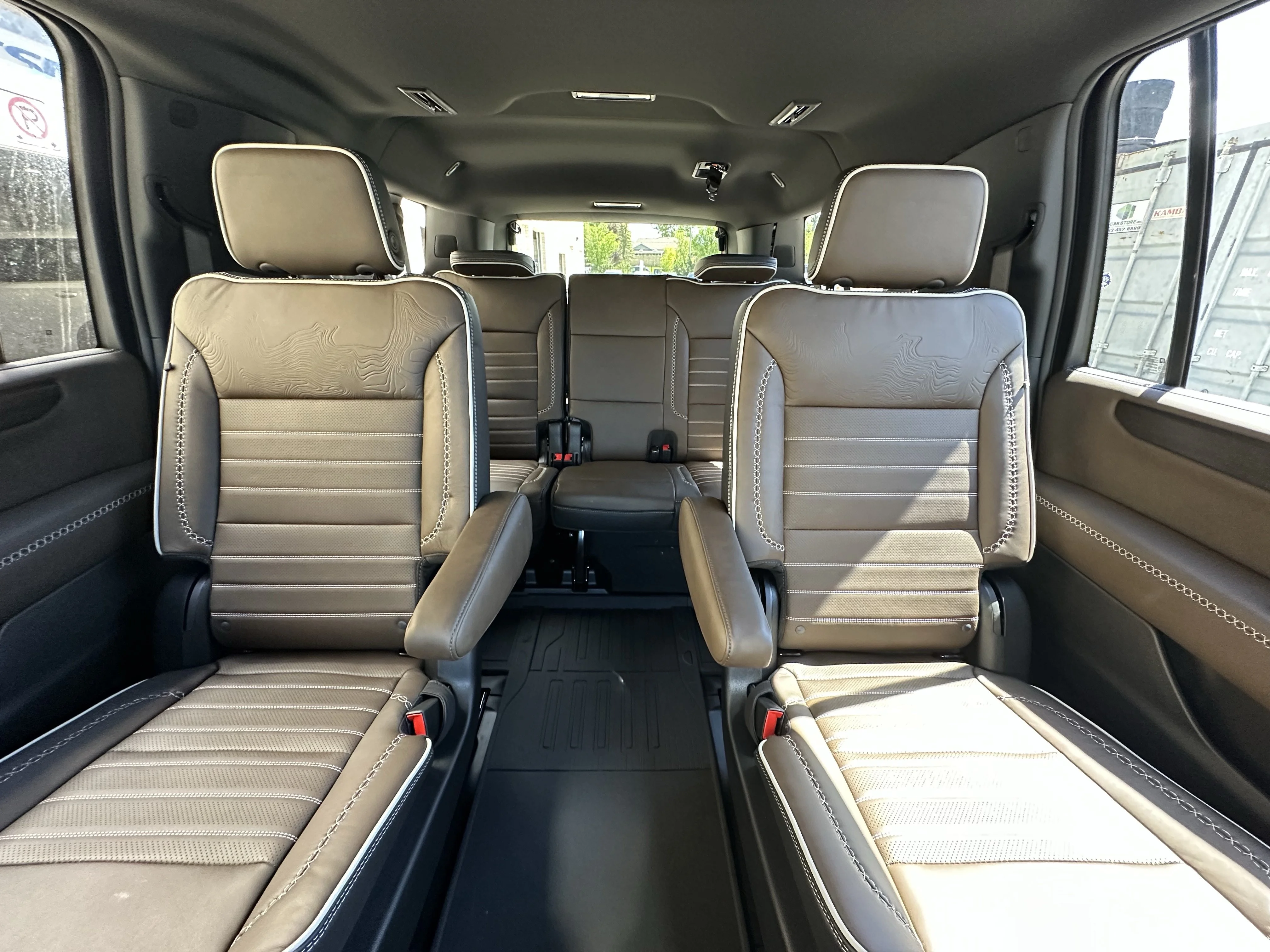 New 2026 Glacier White Tricoat GMC Denali Ultimate image 18