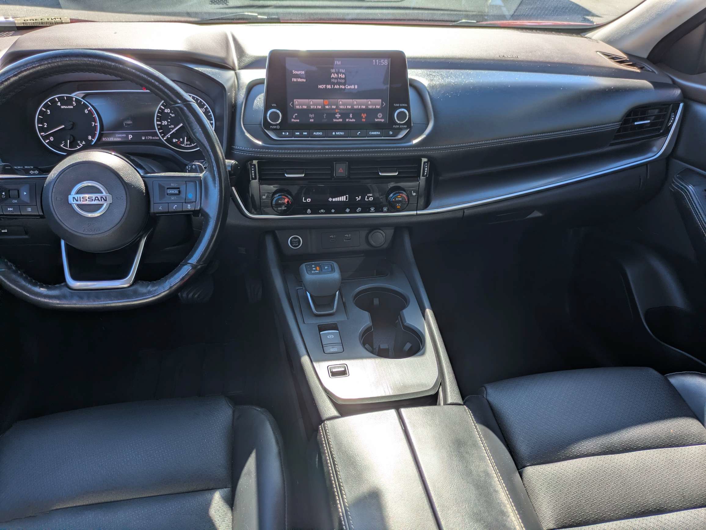 Used 2021 Red Nissan SV image 12