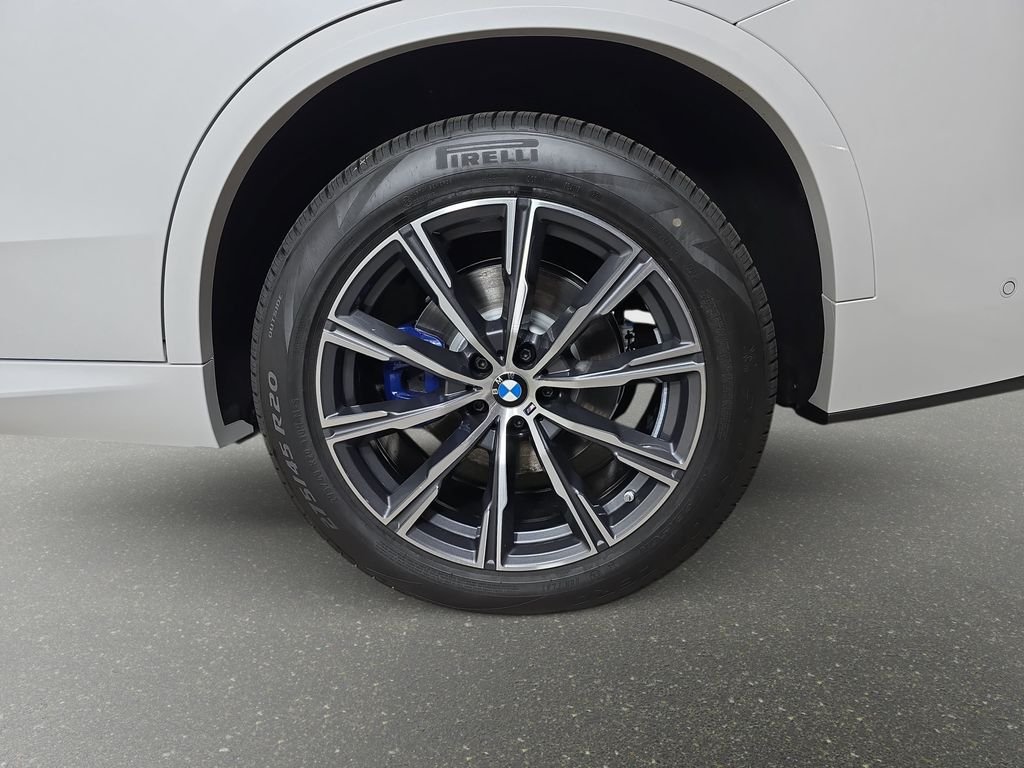 New 2026 Mineral White Metallic BMW xDrive40i image 34