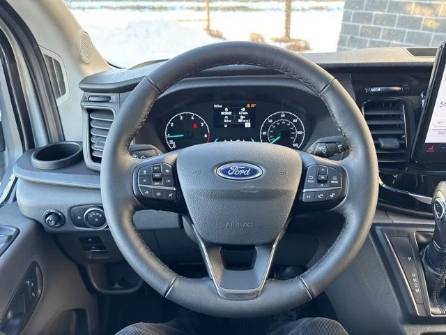 New 2024 White Ford Medium Roof Pass. XLT AWD image 19