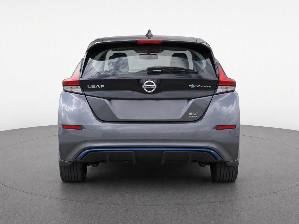 Used 2021 Gray Nissan SV Plus image 5