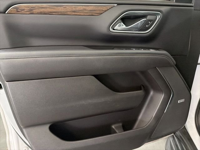 Used 2021 Summit White Chevrolet Premier image 9