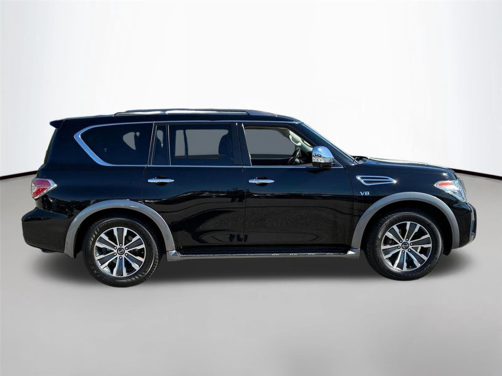 Used 2020 Super Black Nissan SL image 4
