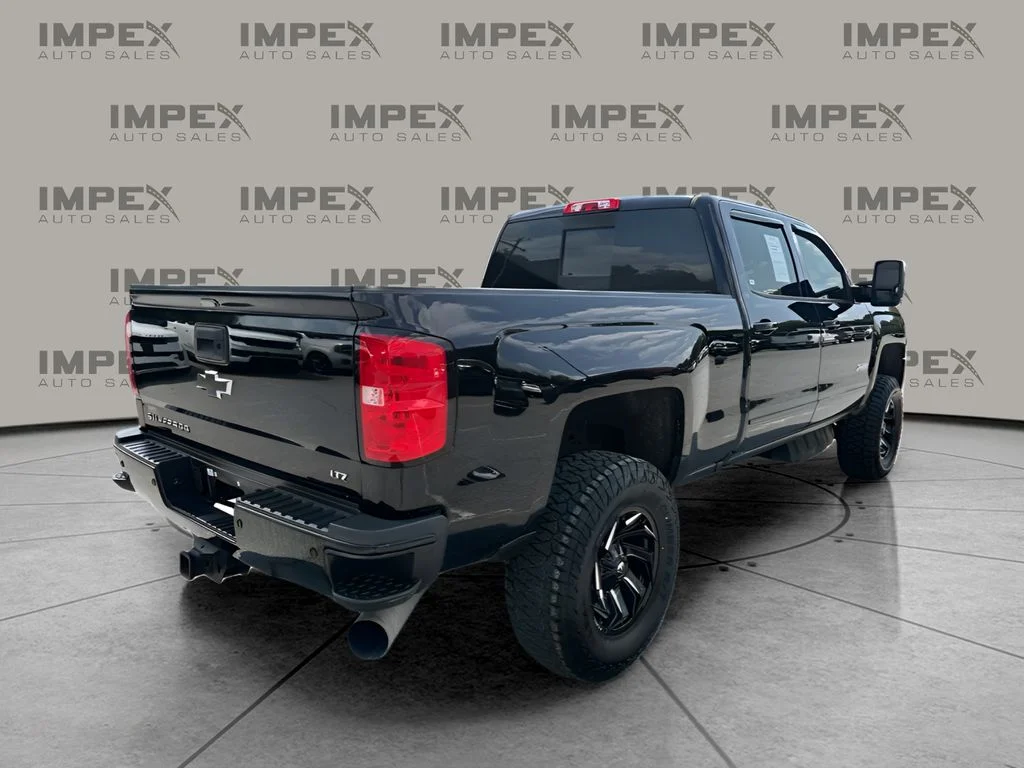 Used 2018 Black Chevrolet LTZ image 3
