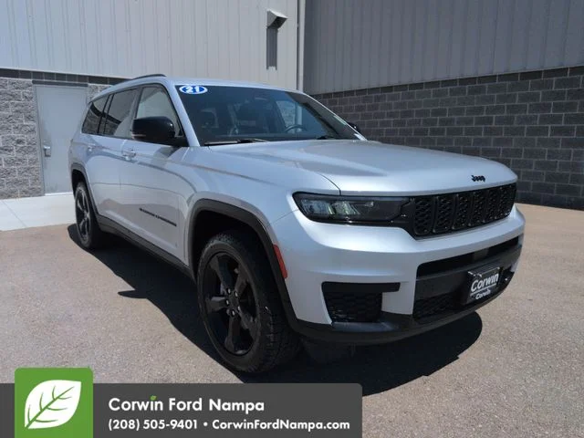 Used 2021 Silver Zynith Jeep  image 1