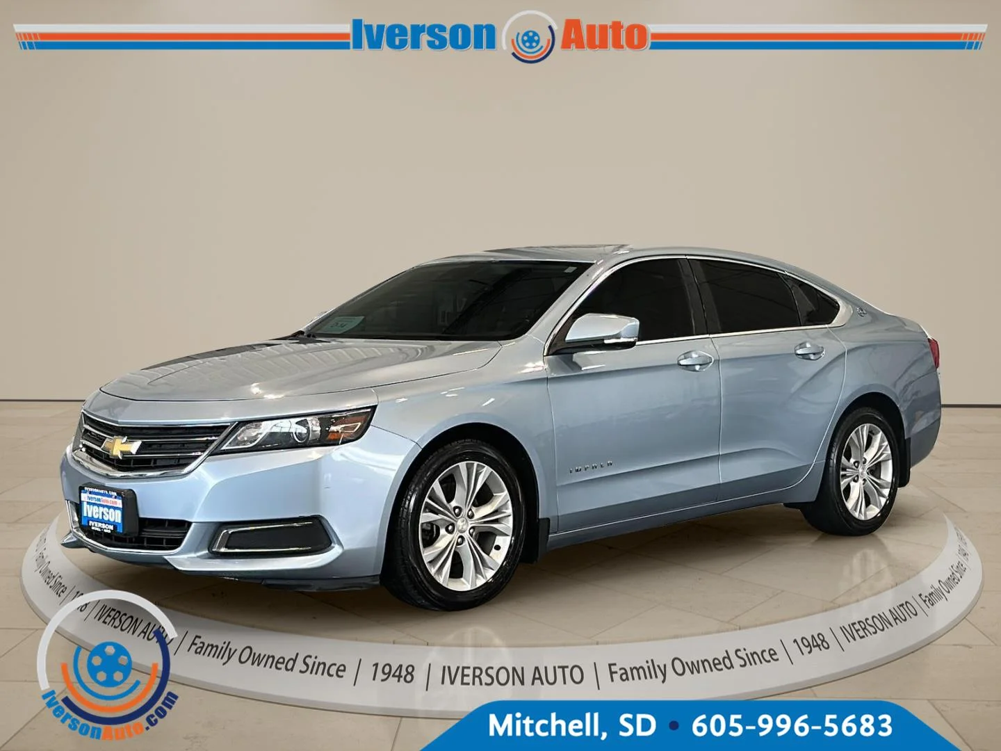 Used 2014 Silver Topaz Metallic Chevrolet LT image 3