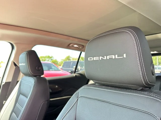 Used 2023 Sterling Metallic GMC Denali image 33