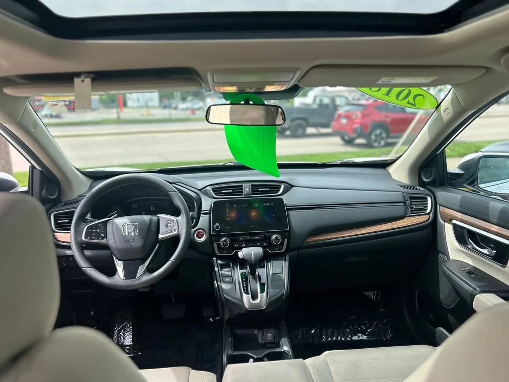 Used 2018 White Honda EX image 26