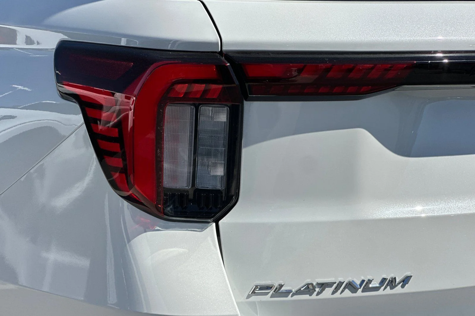 New 2026 White Ford Platinum image 27