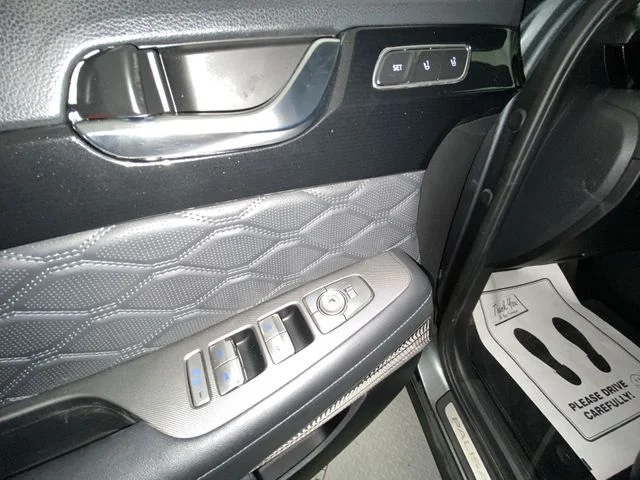 Used 2022 Green Hyundai Calligraphy image 13